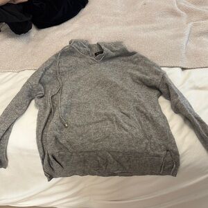 Men's Gray Sweater